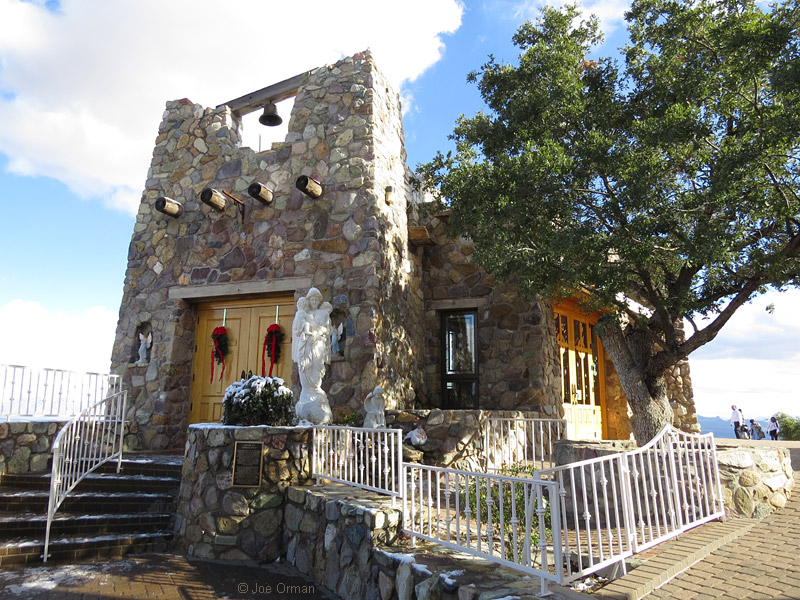 [bizarre_sierravistaSX50_IMG_17155.jpg]