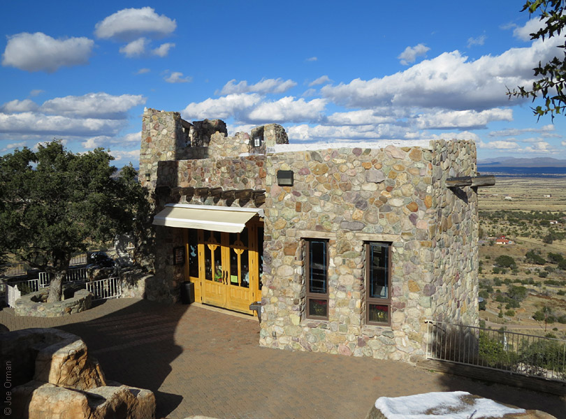 [bizarre_sierravistaSX50_IMG_17158.jpg]