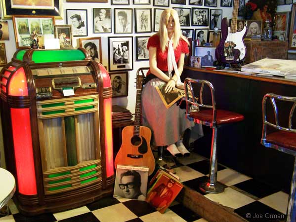 [bizarre_66sel-king_7834.jpg]