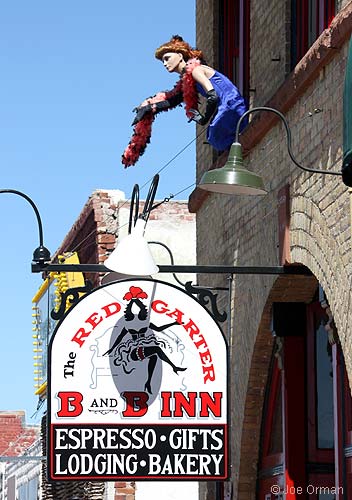 [bizarre_66williams_4747.jpg]