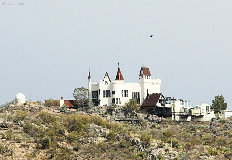 [bizarre_aguaverdeycastle1.jpg]