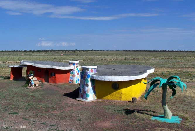 [bizarre_bedrock2.jpg]