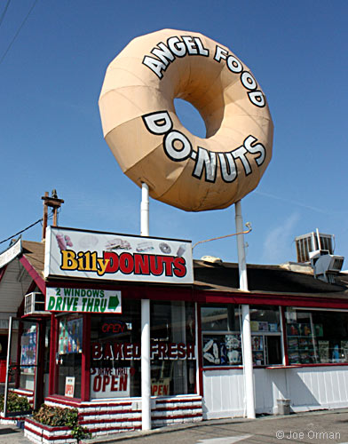 [bizarre_donuts3.jpg]