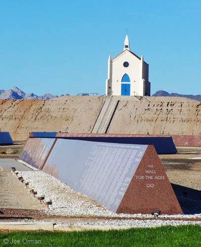 [bizarre_felicity3.jpg]