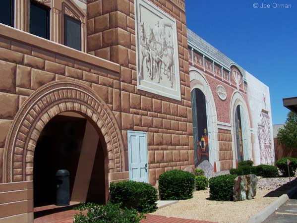 [bizarre_firehouse4.jpg]