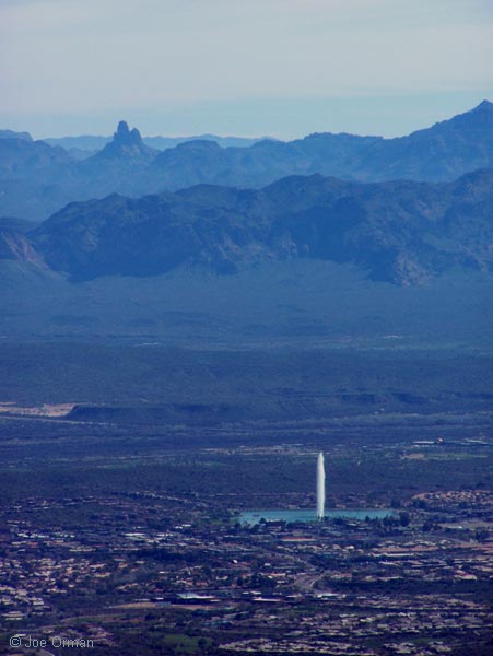 [bizarre_fountain2.jpg]