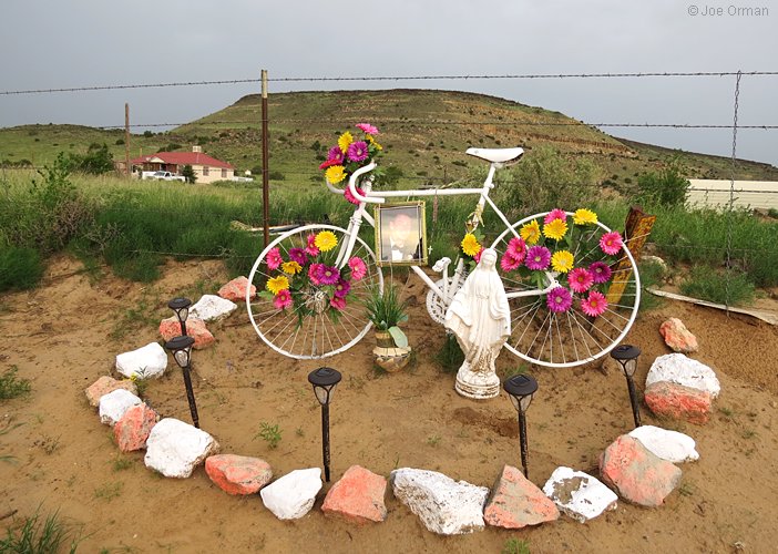 [bizarre_ghostbike28.jpg]