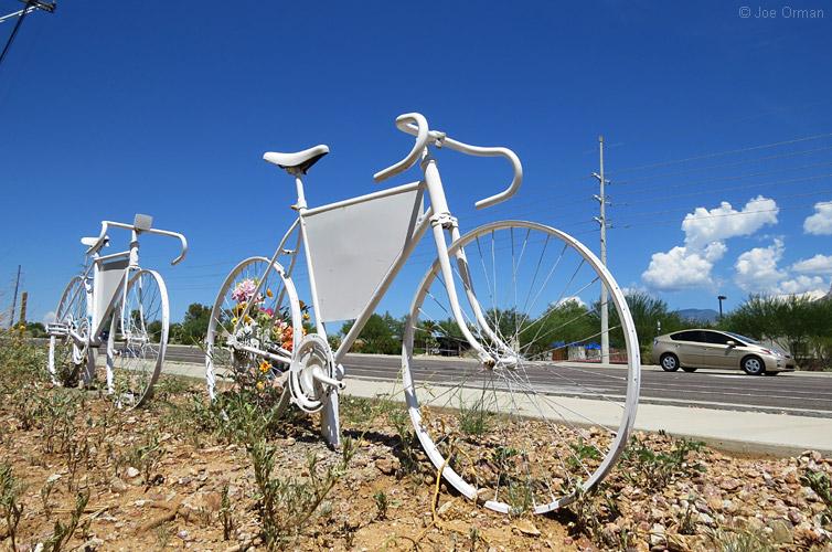 [bizarre_ghostbike38.jpg]