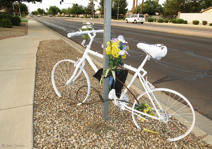 [bizarre_ghostbike47.jpg]