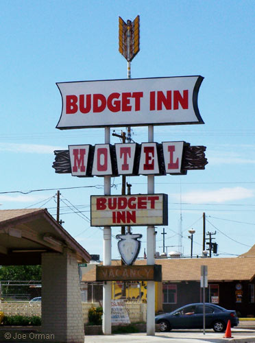 [bizarre_giantarrows4.jpg]