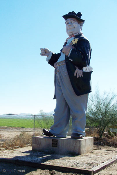 [bizarre_hobojoe1.jpg]