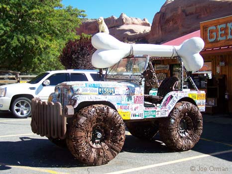 [bizarre_hole12.jpg]