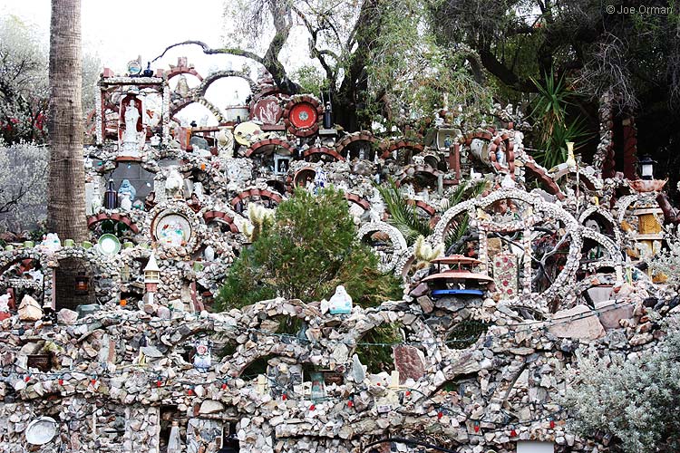 [bizarre_louislee2226.jpg]