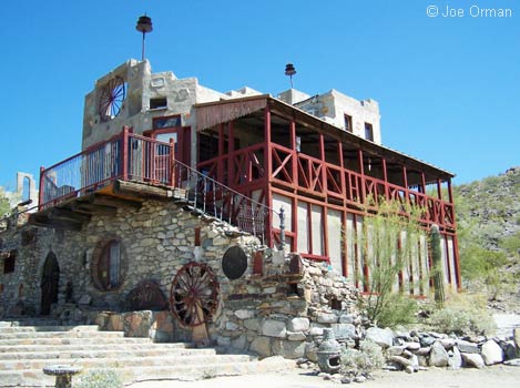 [bizarre_mysterycastle2.jpg]