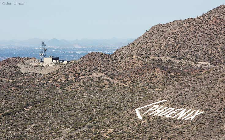 [bizarre_phoenixsign2.jpg]