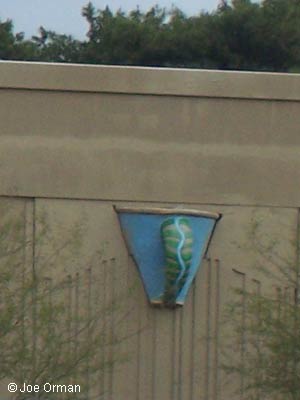 [bizarre_pots22.jpg]