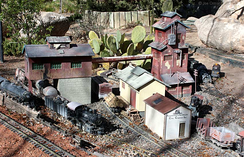 [bizarre_railroads4135.jpg]