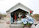 bizarre_shrines2394_s.jpg