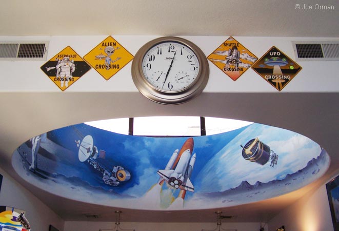 [bizarre_spaceage4.jpg]