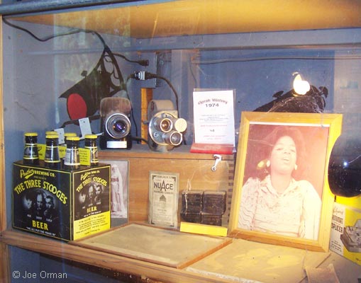 [bizarre_superior6.jpg]