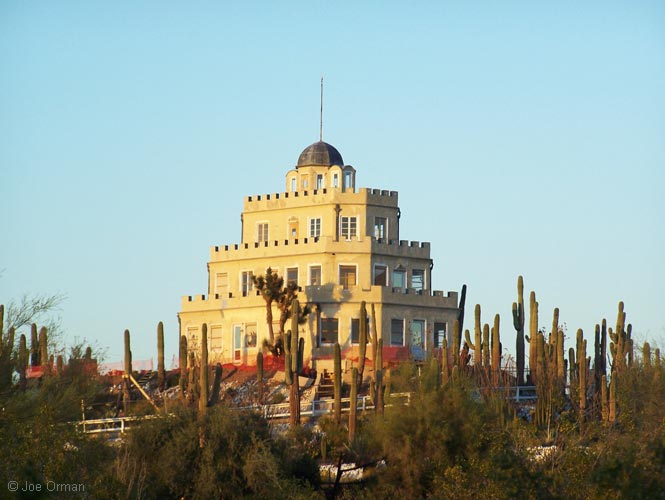 [bizarre_tovrea2.jpg]