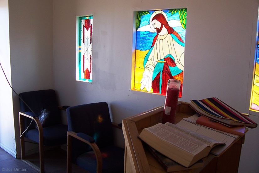 [bizarre_whitehills3.jpg]