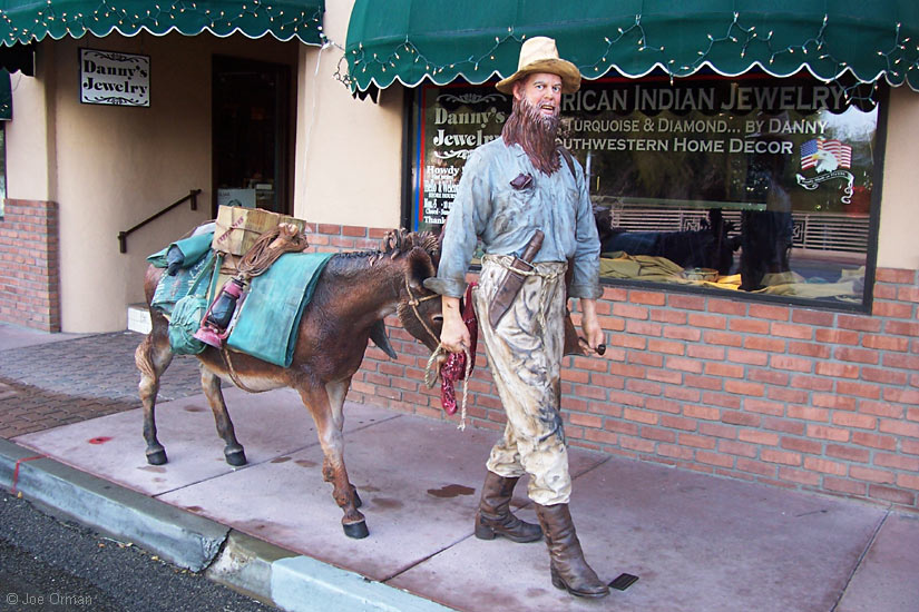 [bizarre_wickenburg100_4941.jpg]