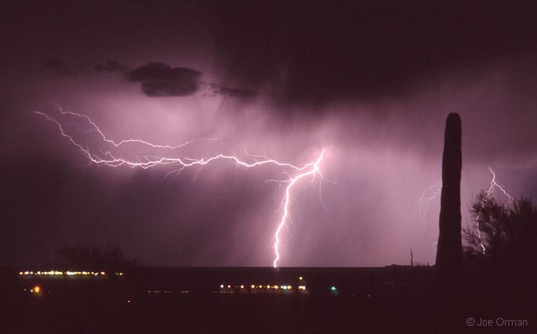 [lightning_040313_24.jpg]