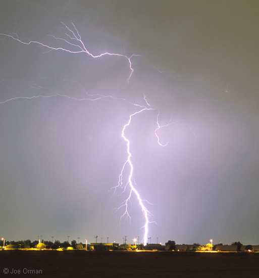 [lightning_040815_03.jpg]