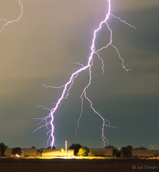 [lightning_040818_18.jpg]