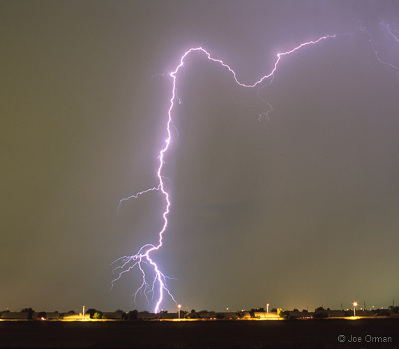 [lightning_040818_20.jpg]