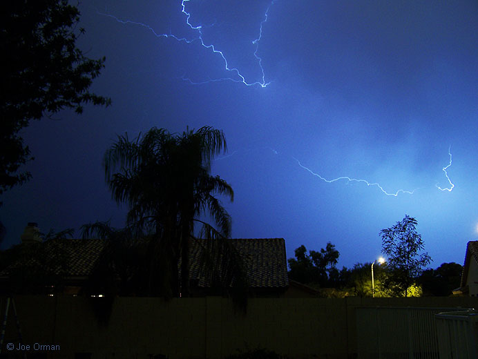 [lightning_100_8177.jpg]