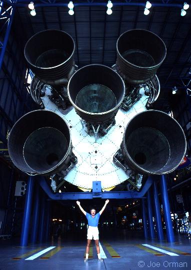 [space_saturn5kennedy.jpg]