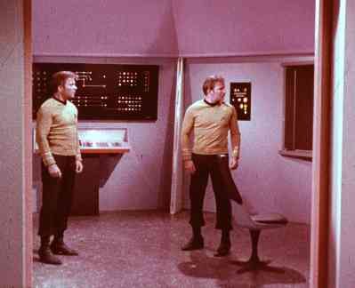[trekwhomg2.jpg]